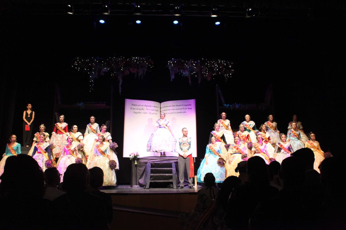 Presentación Fallera Mayor París Pedrera 2024 de Dénia