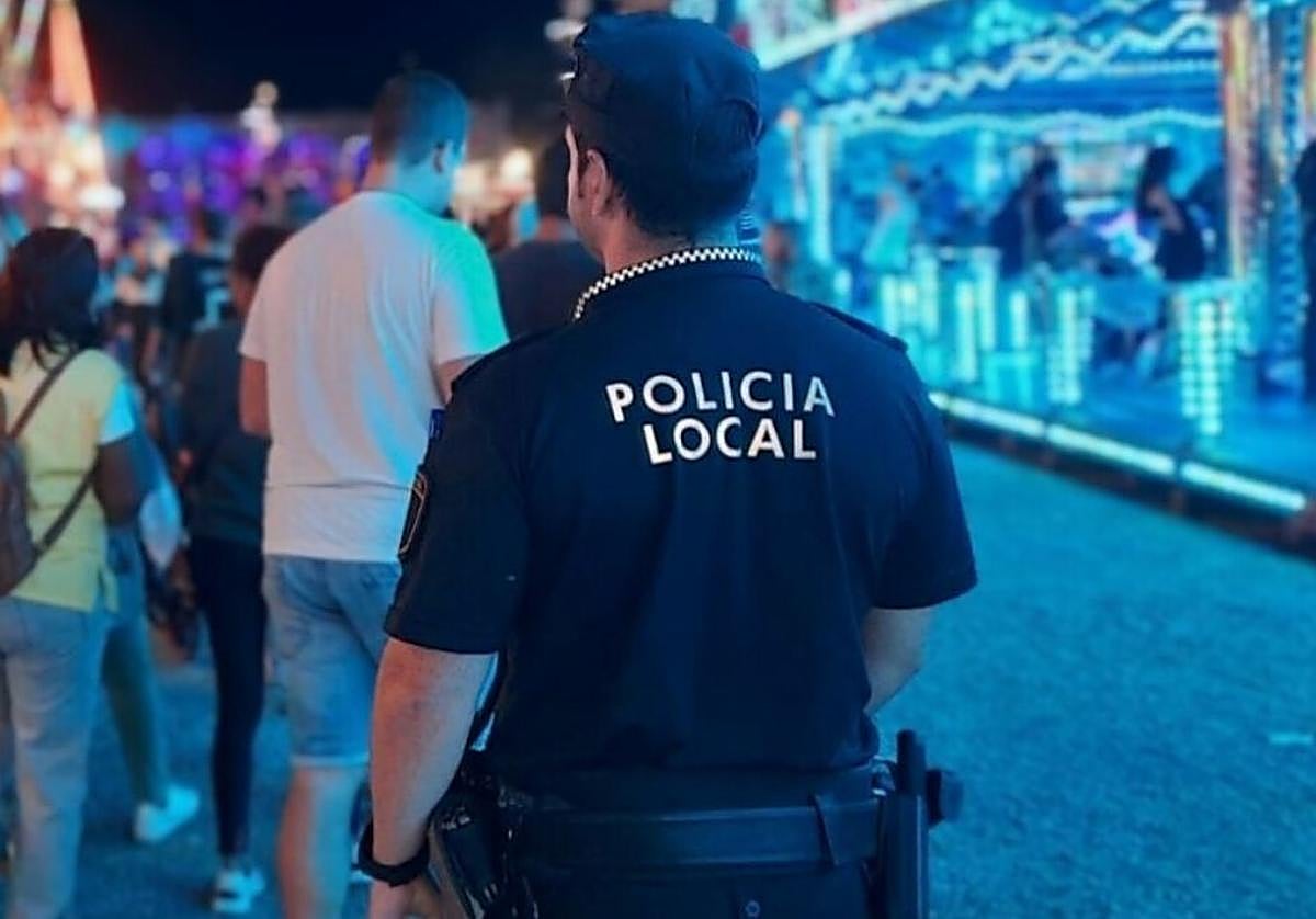 Un agente de la Policía Local de Elche.