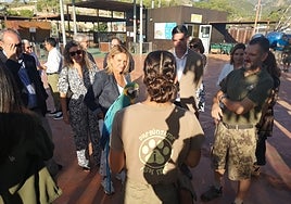 Nuria Montes junto a los responsables de Ineca en Terra Natura