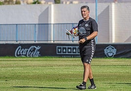Alejandro Sandroni, durante un entrenamiento con el Intercity