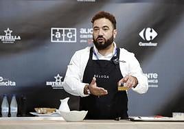 El director de cocina Beluga, durante su intervención en el escenario Costa Blanca.