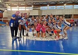 Celebración del Hola CV Benidorm tras ganar la Copa Comunitat