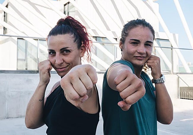 Fabiola y Sheila posan para TodoAlicante