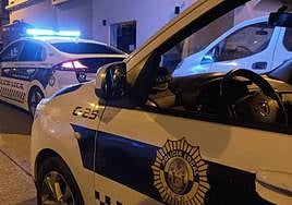 Imagen de un coche de la policía local de Alcoi