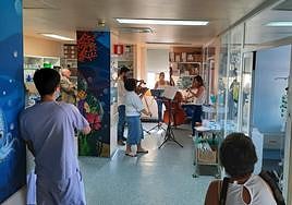 Cuarteto de cuerda en el Hospital General de Alicante.