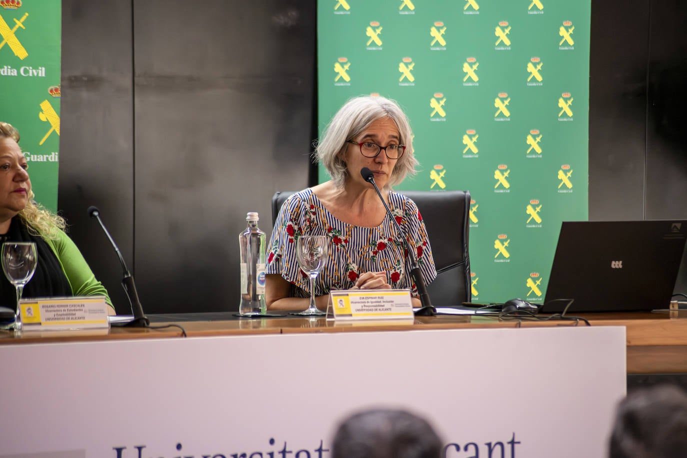 Conferencia sobre la presencia de las mujeres en la Guardia Civil