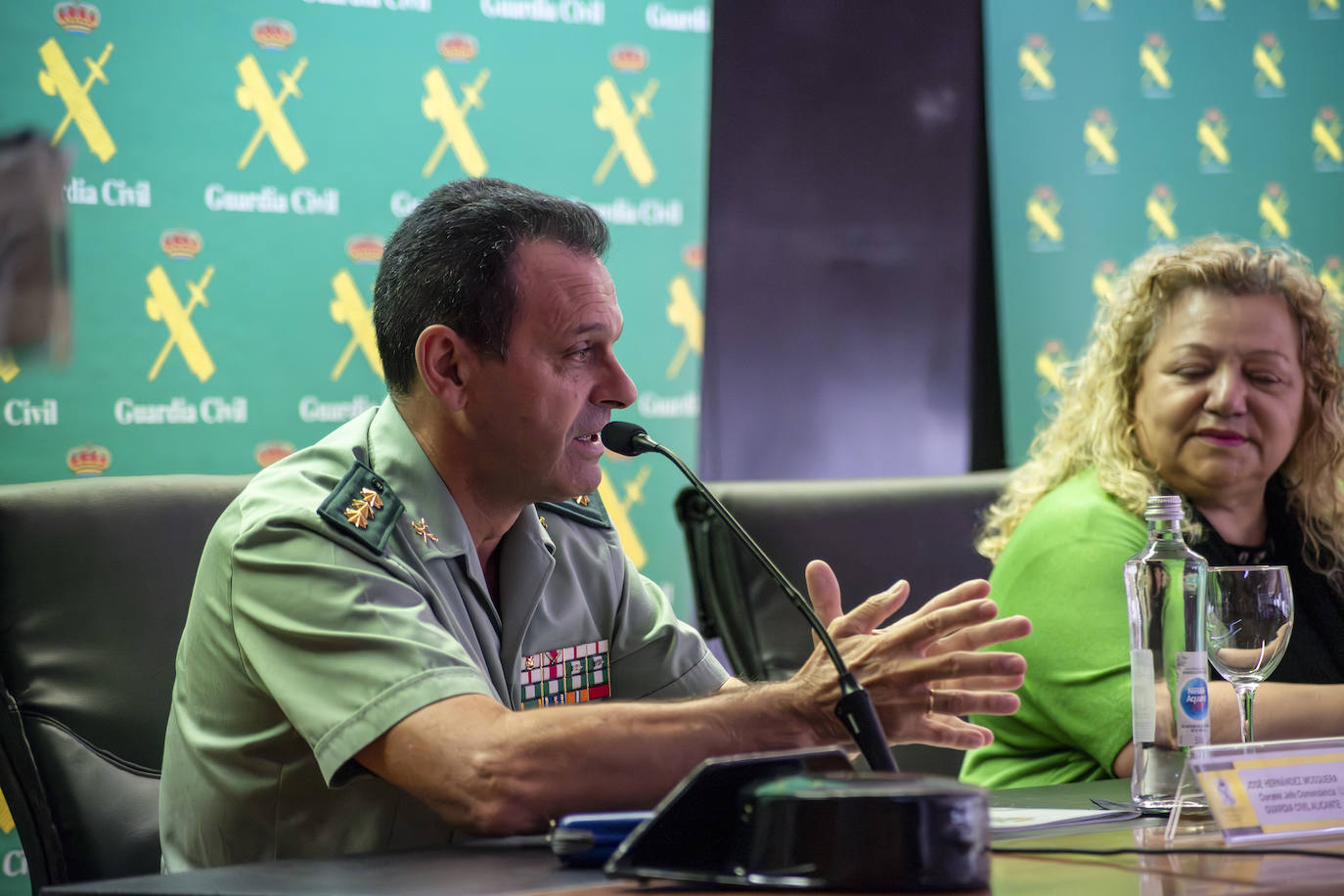 Conferencia sobre la presencia de las mujeres en la Guardia Civil