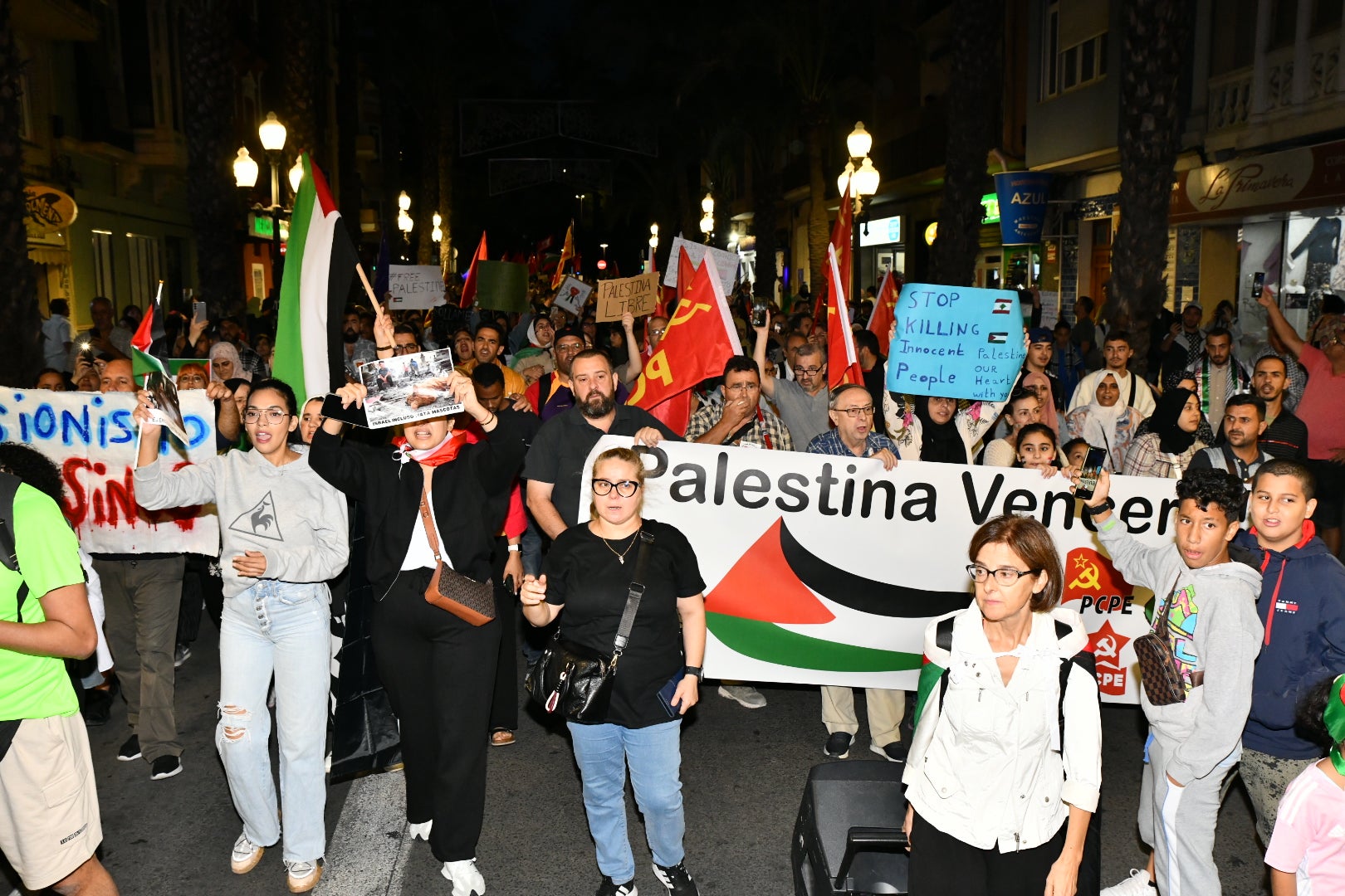 Manifestación en Alicante en solidaridad con el pueblo Palestino