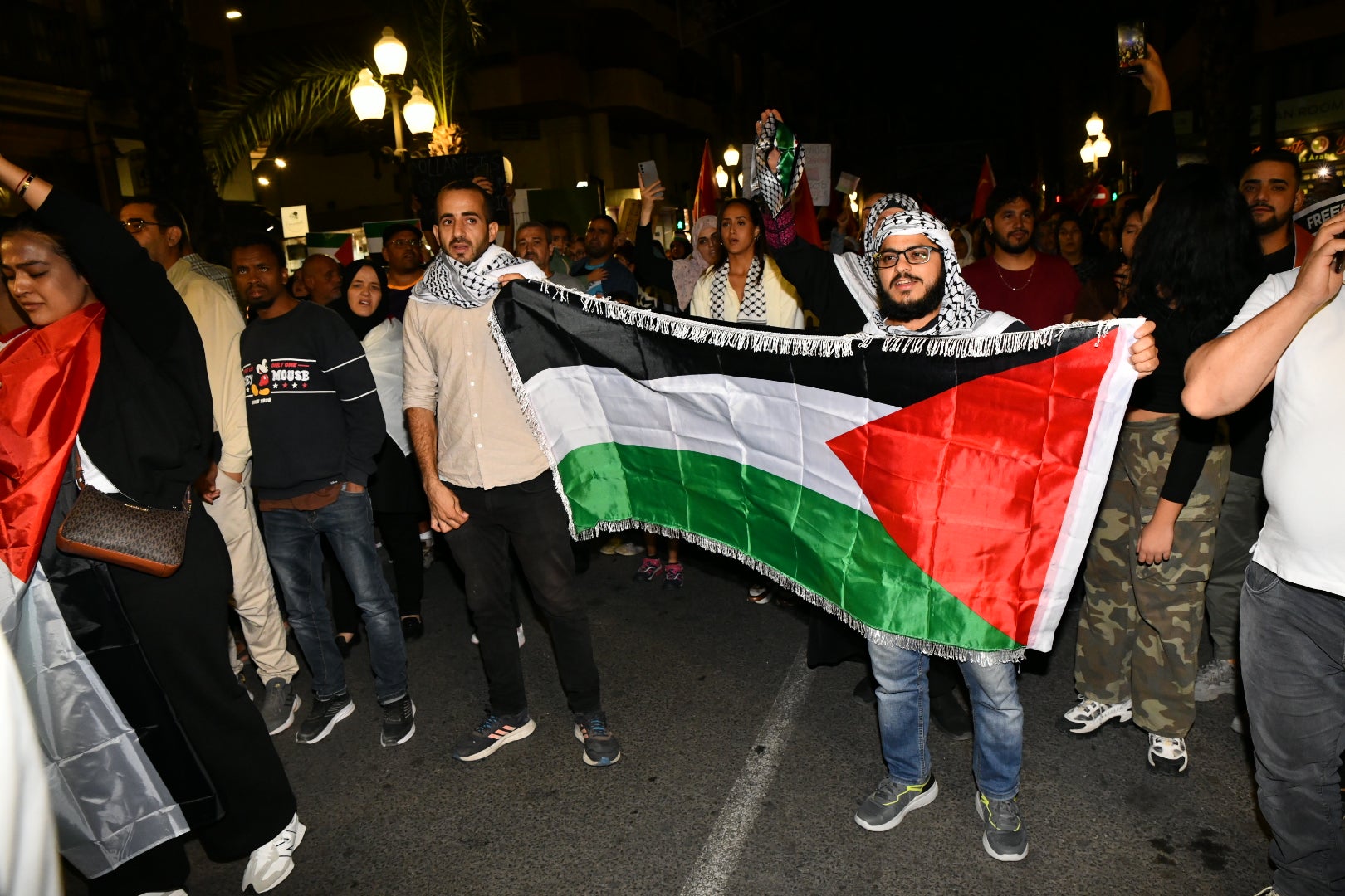 Manifestación en Alicante en solidaridad con el pueblo Palestino