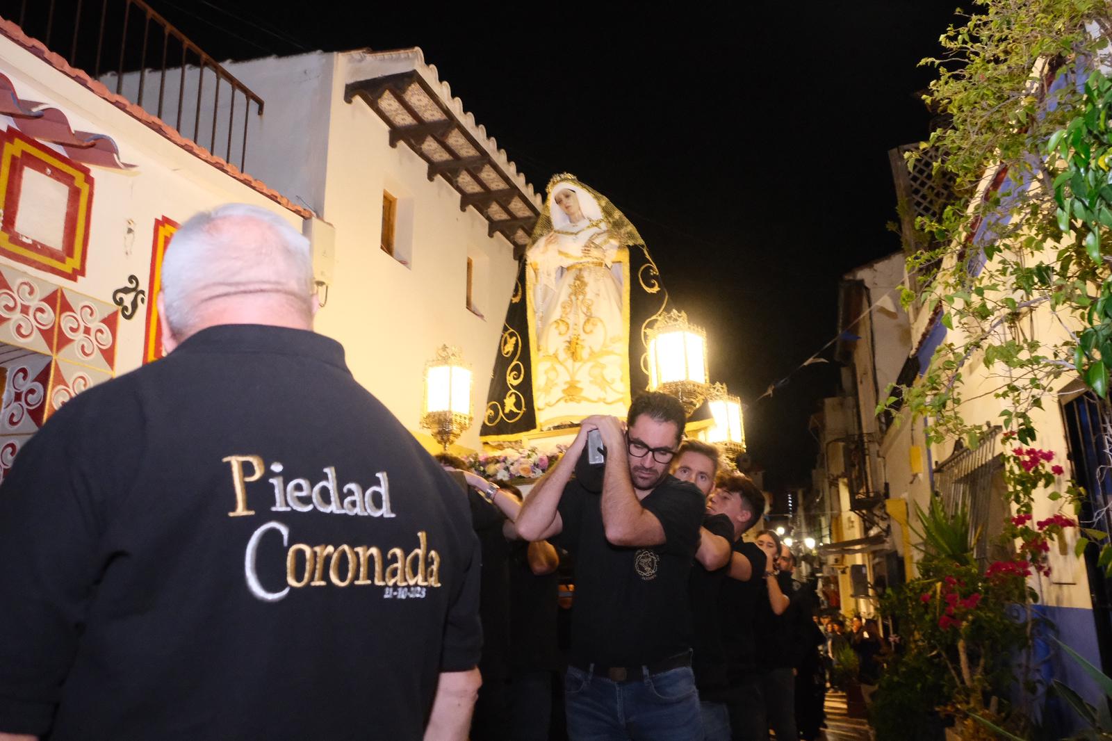 La Coronación de la Virgen de la Piedad de Santa Cruz en imágenes