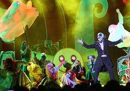 Actuación de Via Parc-Vistahermosa en la final de los 'playbacks'.