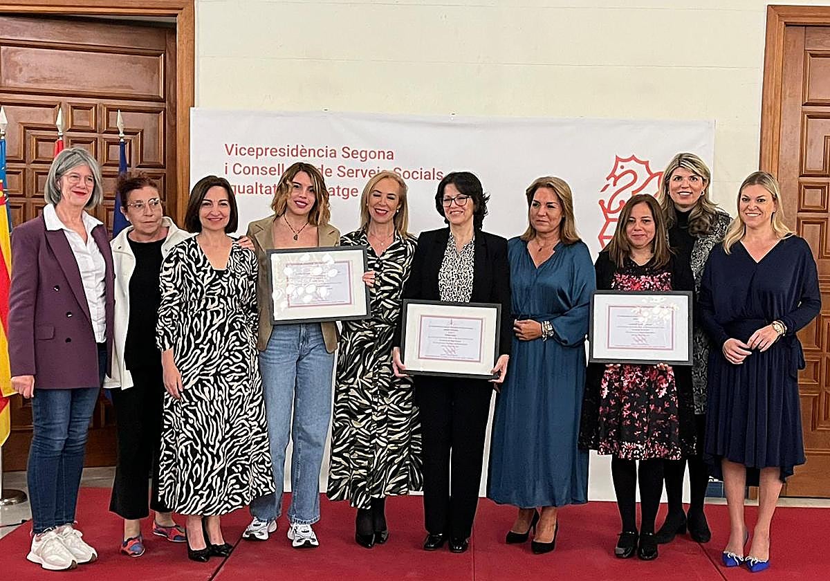 La alicantina Francisca Gutiérrez Clavero gana el Premio Literario de Narrativa de Mujeres.