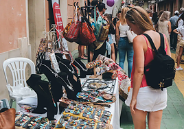 Campaña de dinamización comercial en una de las calles del centro de la ciudad.