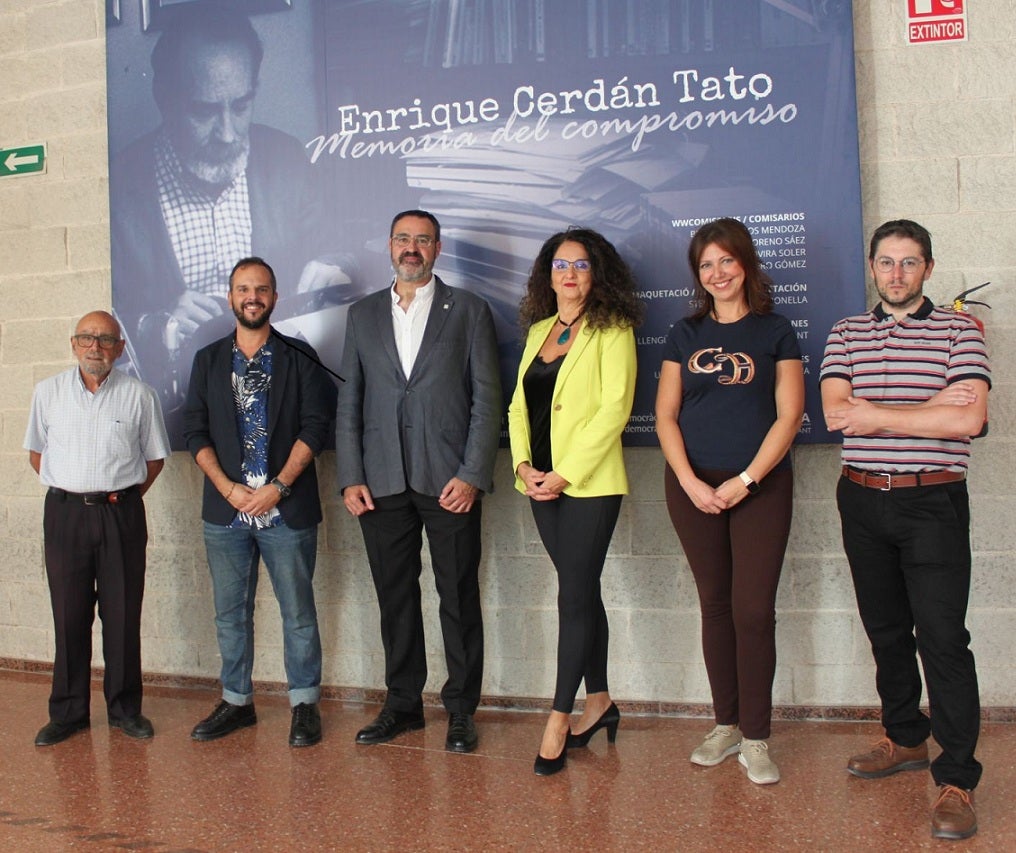 La memoria de Enrique Cerdán Tato cuelga en la UA