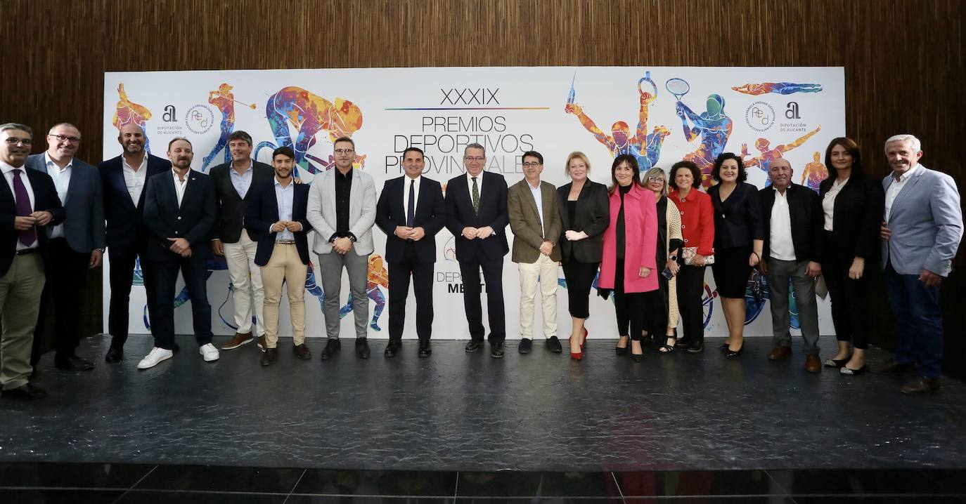 Imagen secundaria 1 - La regatista Ascensión Roca de Togores y el ciclista Felipe Orts, Mejores Deportistas de la Provincia de 2022