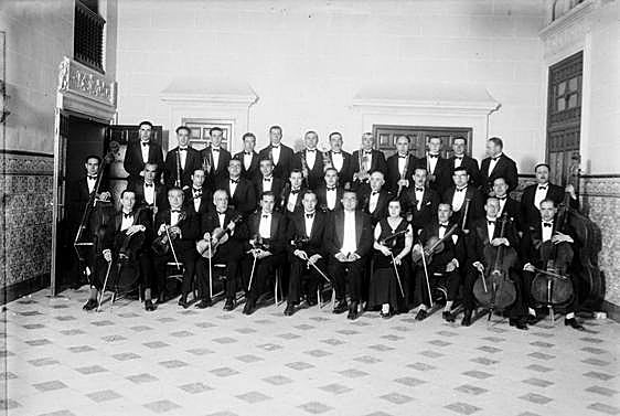 Imagen de época de la Orquesta de Cámara de Alicante