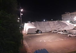 Imagen de la carpa municipal a primera hora de esta mañana