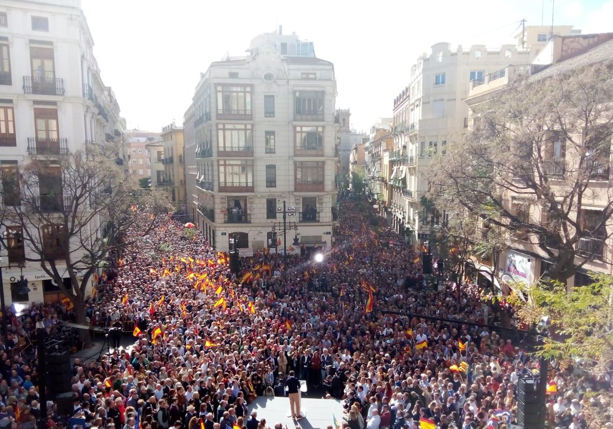 Concentración en Valencia contra la amnistía.