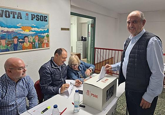 Votación del PSOE para apoyar el pacto de Sánchez con los independentistas.