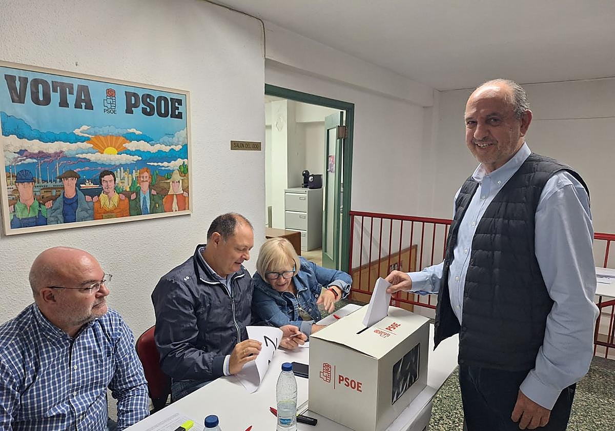 Votación del PSOE para apoyar el pacto de Sánchez con los independentistas.