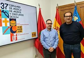 El concejal de Fiestas David Guardiola, junto al presidente de la Junta Central Pedro Serrano, en la presentación de la edición número 37 del Certamen de Música de Moros y Cristianos de Elda.