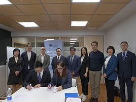 Reunión mantenida entre el PCUMH y empresarios chinos de Chongqing.