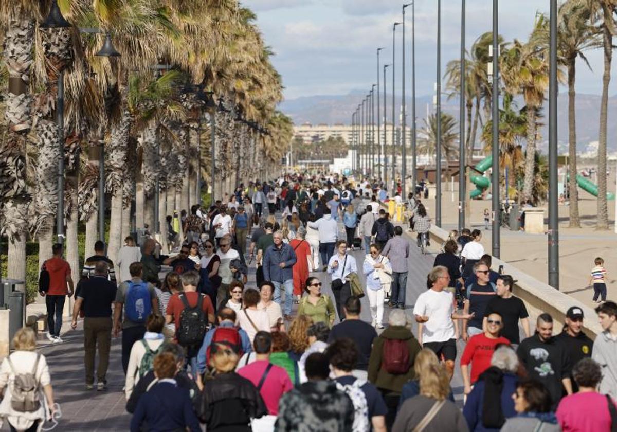 El tiempo en Alicante: Emergencias decreta alerta amarilla por fuertes vientos en Alicante