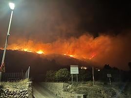 Imágenes del incendio forestal en la Marina Alta.
