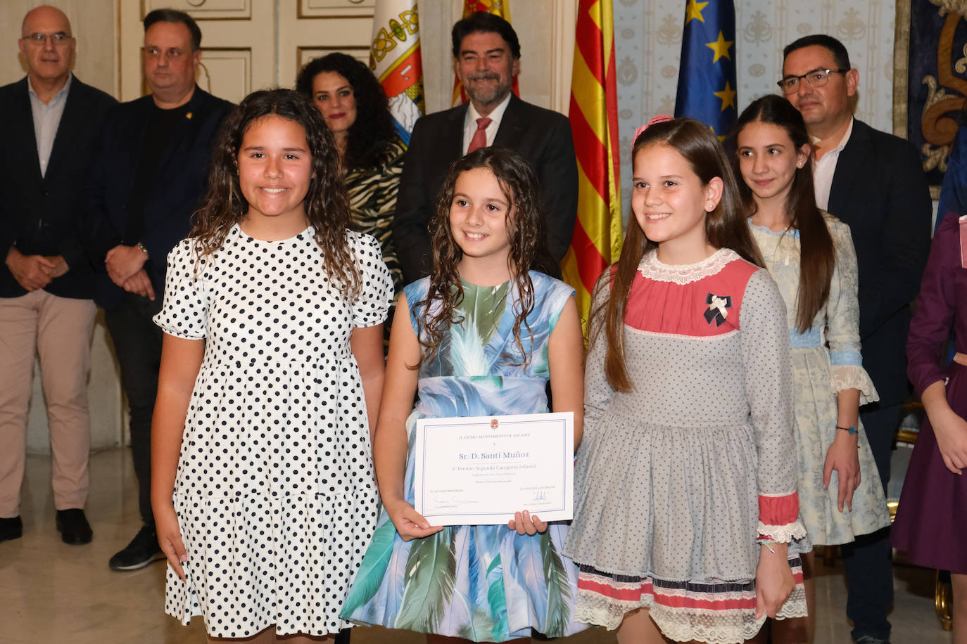 Entrega de premios a los artistas de las Hogueras de Alicante