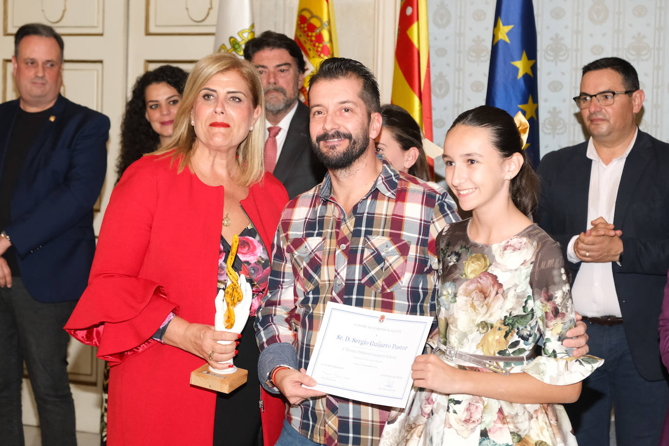 Entrega de premios a los artistas de las Hogueras de Alicante