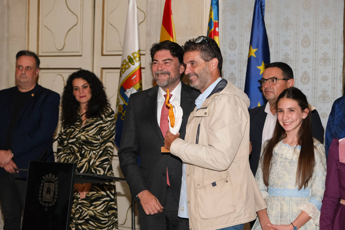 Entrega de premios a los artistas de las Hogueras de Alicante