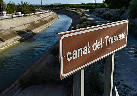 Canal del Trasvase Tajo-Segura.