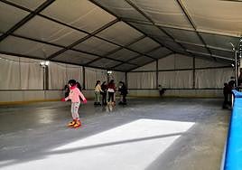 Pista de hielo durante la Navidad en Alicante.