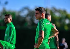 El lateral argentino Lautaro Blanco