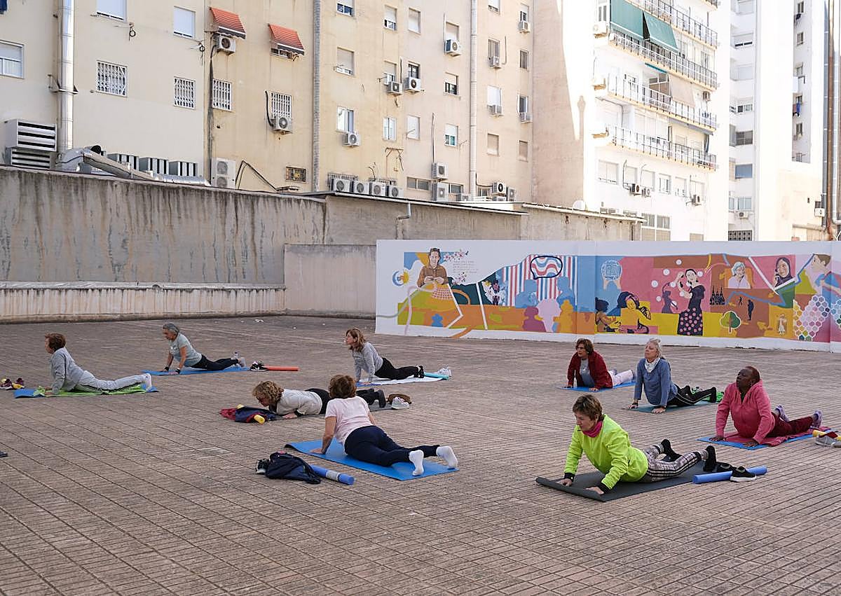 Imagen secundaria 1 - Algunos de los espacios del Centro de voluntariado y asociacionismo de Alicante. 