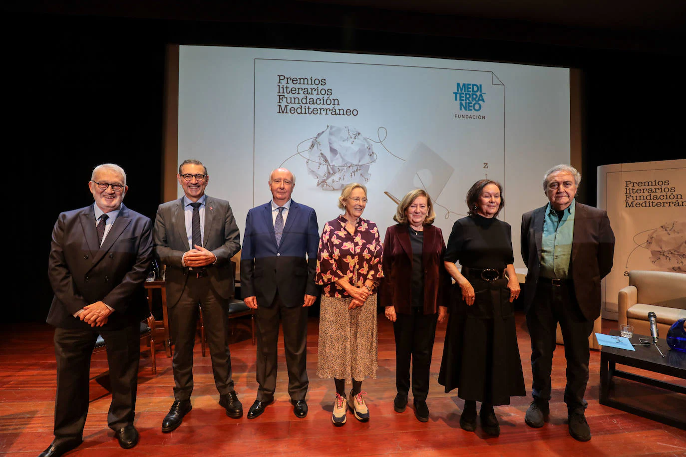 Jurado de la primera edición del Premio de Novela de Fundación Mediterráneo.