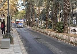 Los coches, circulando este viernes por Doctor Gadea.