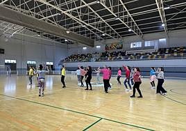 Varios participantes durante una actividad.