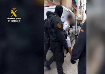 'Pateras taxi' llenas de inmigrantes y drogas con ruta Alicante-Argelia-Alicante