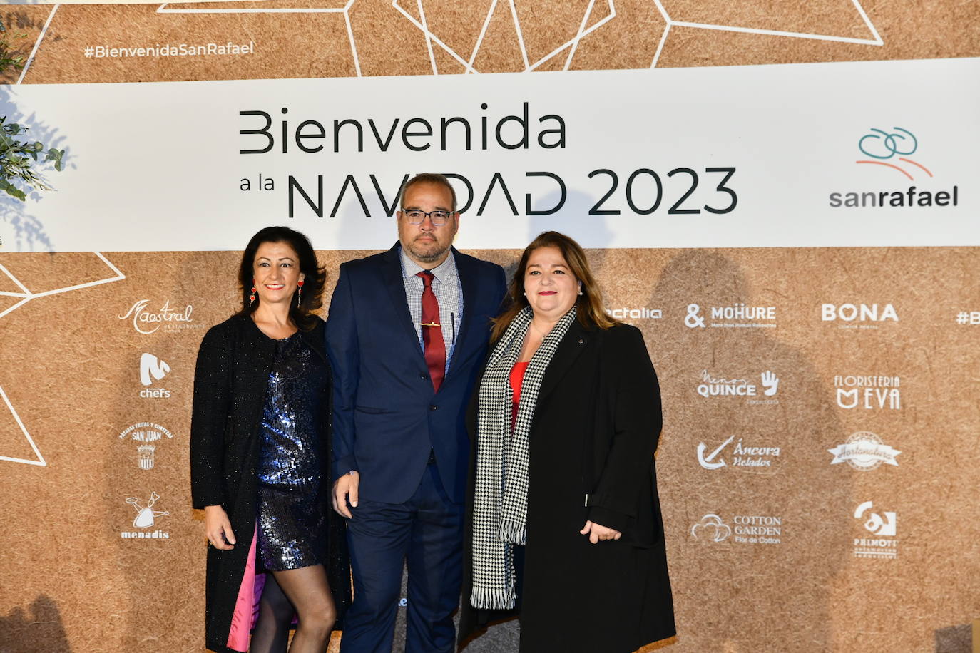 El cóctel solidario de Vectalia, en imágenes