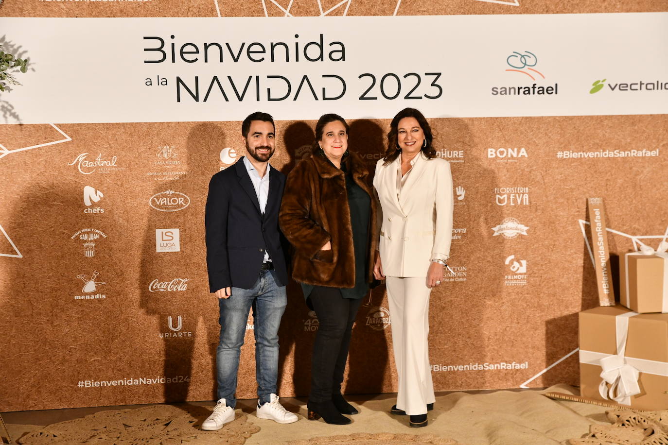 El cóctel solidario de Vectalia, en imágenes