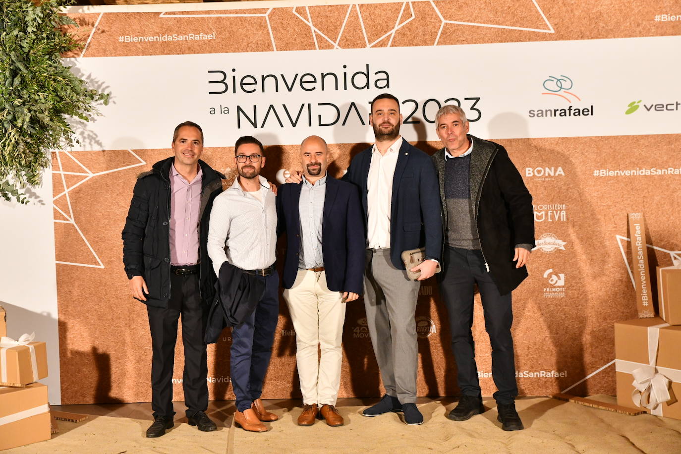 El cóctel solidario de Vectalia, en imágenes