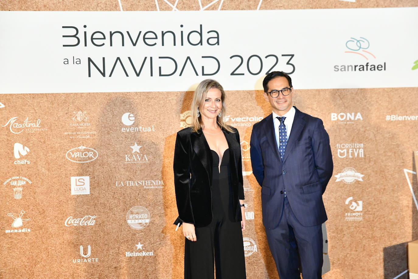 El cóctel solidario de Vectalia, en imágenes