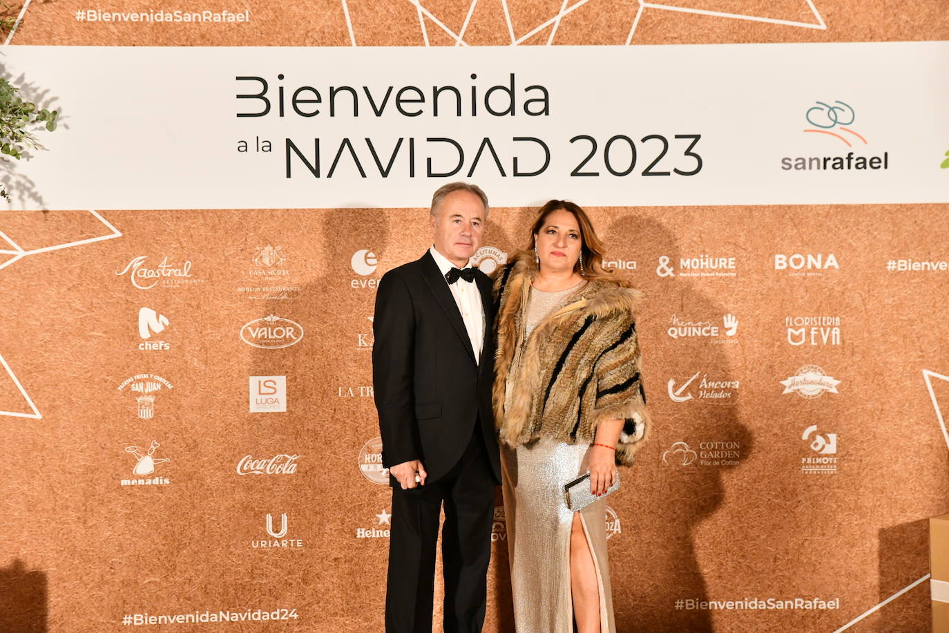 El cóctel solidario de Vectalia, en imágenes