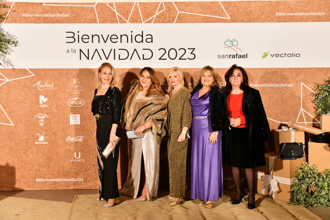 El cóctel solidario de Vectalia, en imágenes