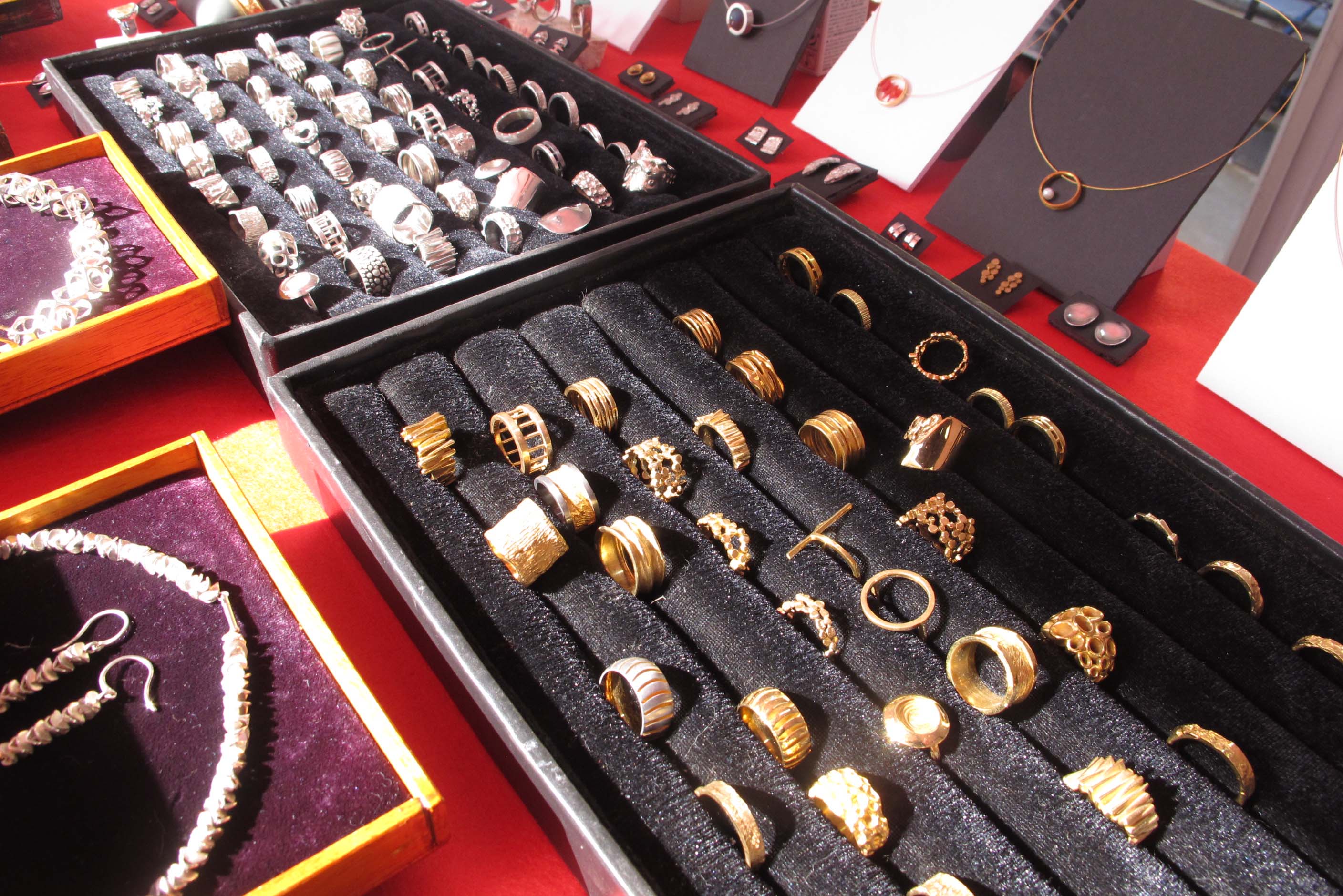 El Mercat de Nadal llena las calles de Dénia