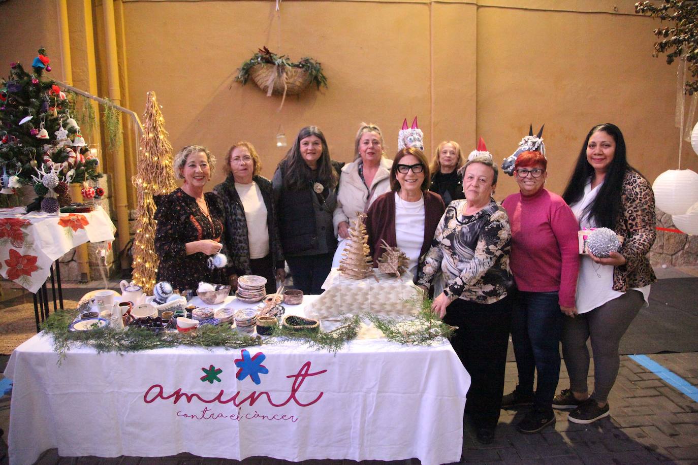 Comercio y público encienden la &#039;Nit de Llum&#039; de Dénia