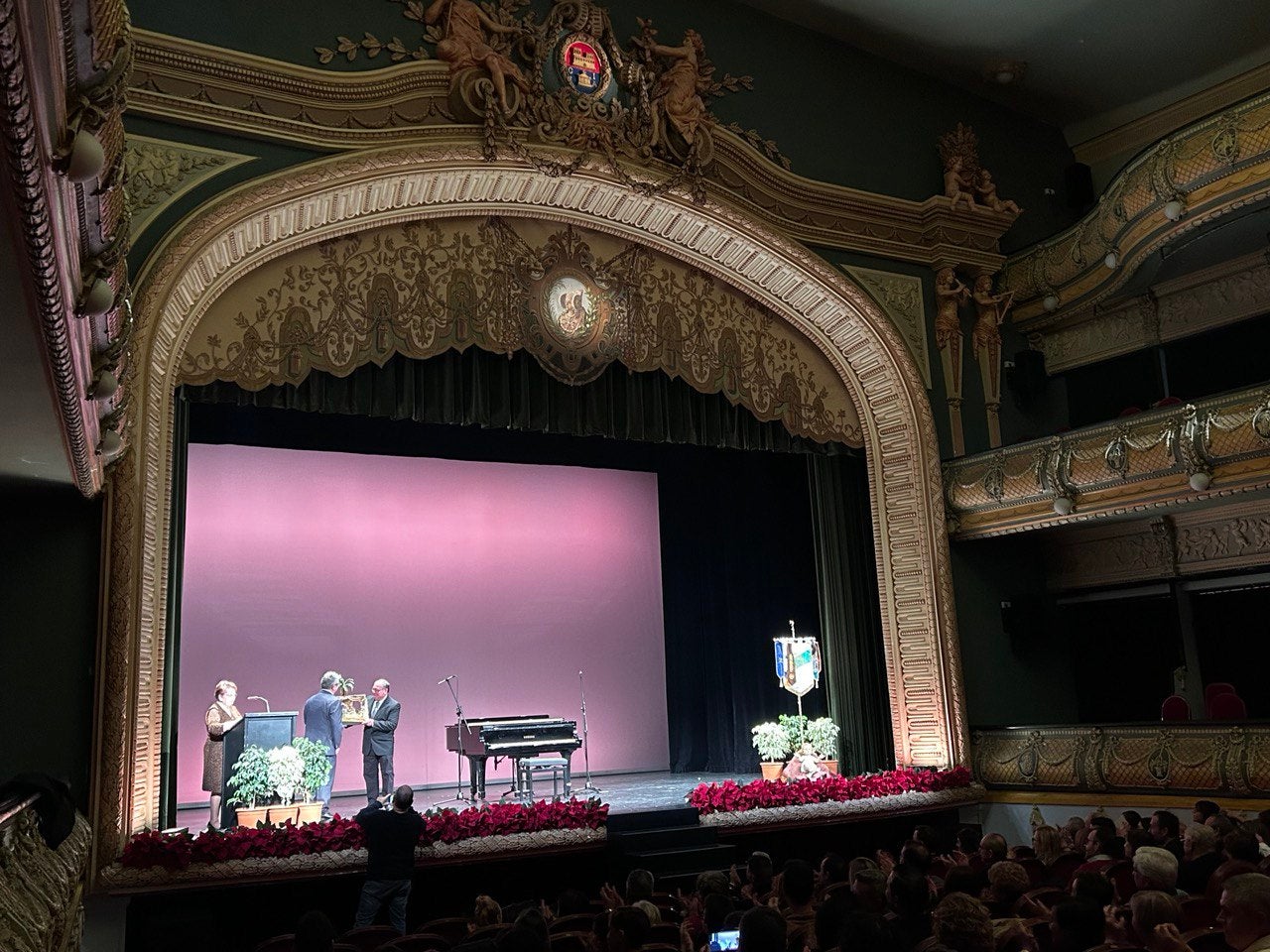 Un momento del pregón que se celebró en el Gran Teatro.