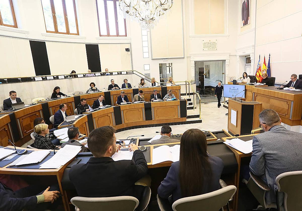 Pleno ordinario de diciembre en la Diputación Provincial de Alicante.