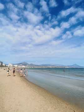 La playa de San Juan este martes 12 de diciembre.